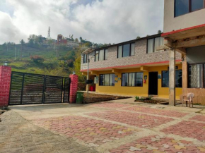 Mountain view stay in Auli